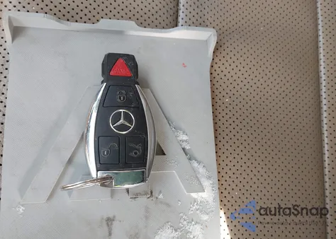 2013 Mercedes-Benz Gl 550 4Matic z USA, uszkodzony, nr VIN 4JGDF7DE7DA261104